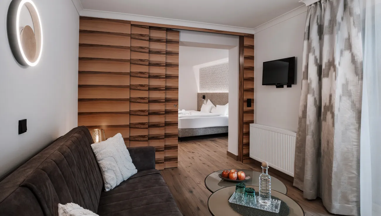 Wohnbereich in der Suite „Superior“ im Hotel das Neuhaus